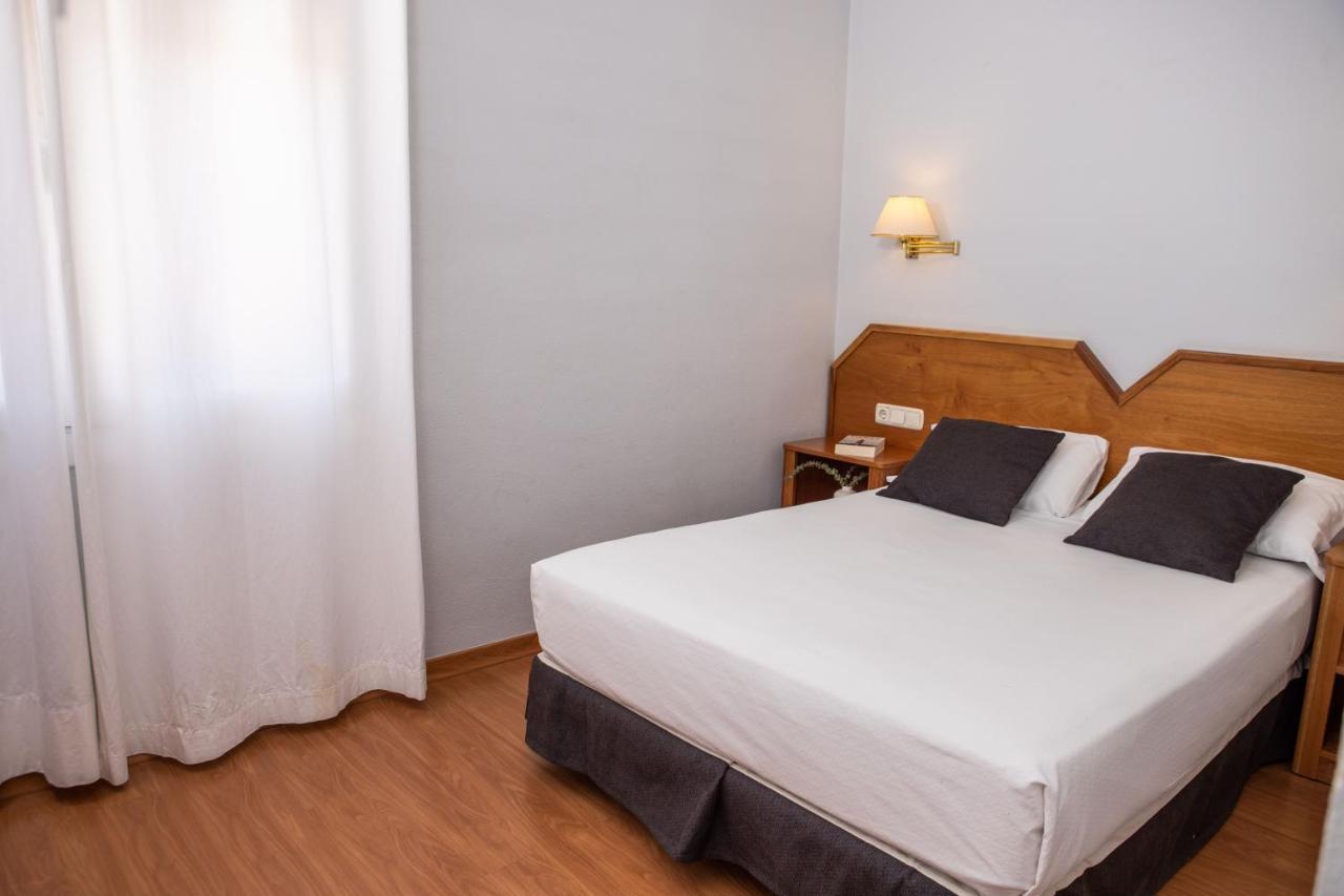 Rvhotels Broquetas Spa Termal Caldes De Montbui Room photo