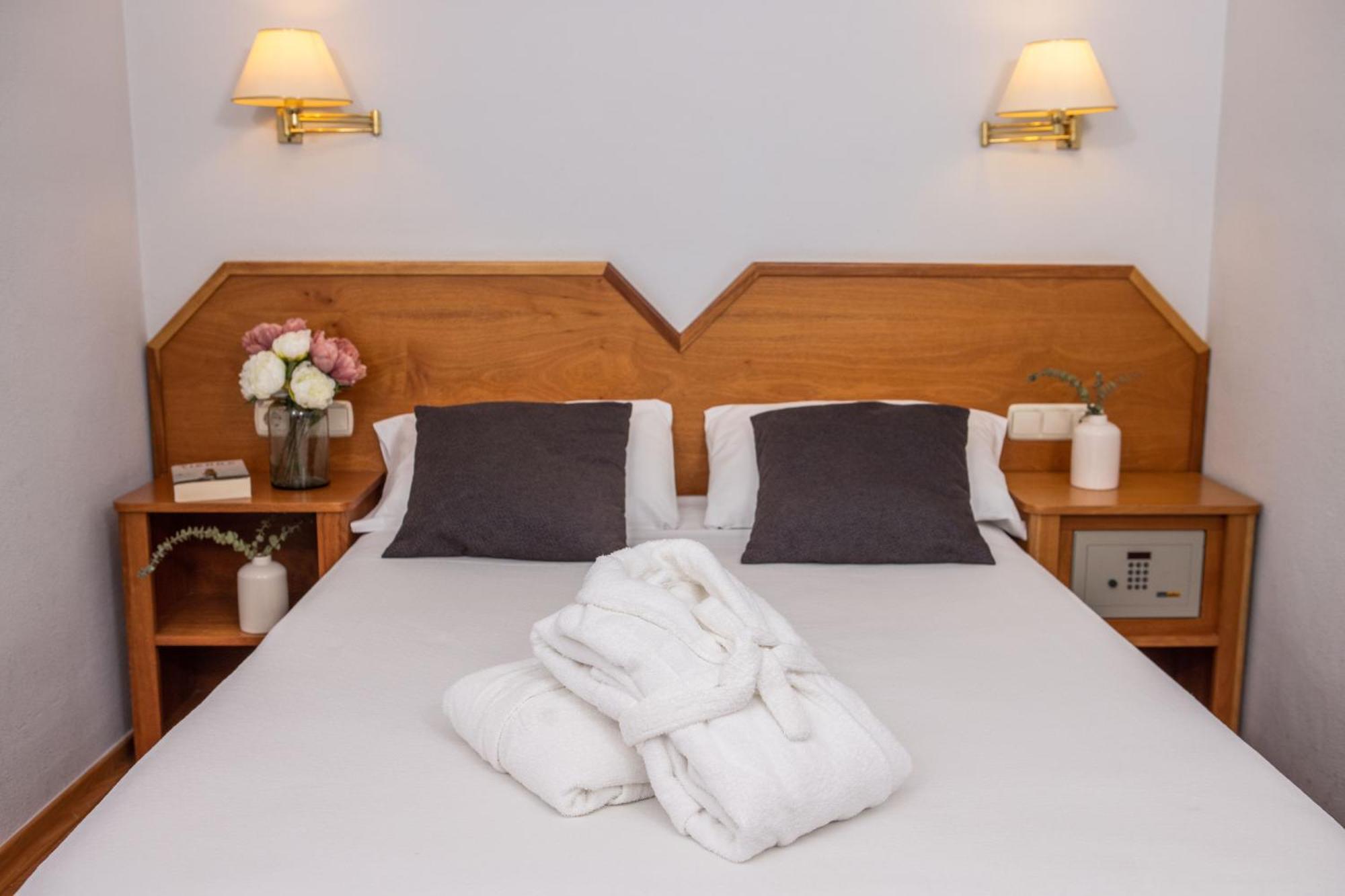 Rvhotels Broquetas Spa Termal Caldes De Montbui Room photo